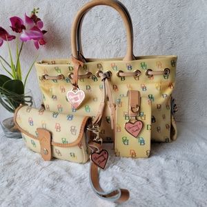 Dooney & Bourke monogram signature bundle Bag/wristlet/phone case.